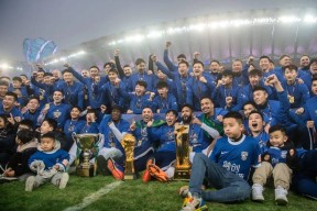 九游游戏官网首页武汉三镇赛前战术微调，志在英超名次提升，更衣室稳定，阵容厚度经受考验的简单介绍