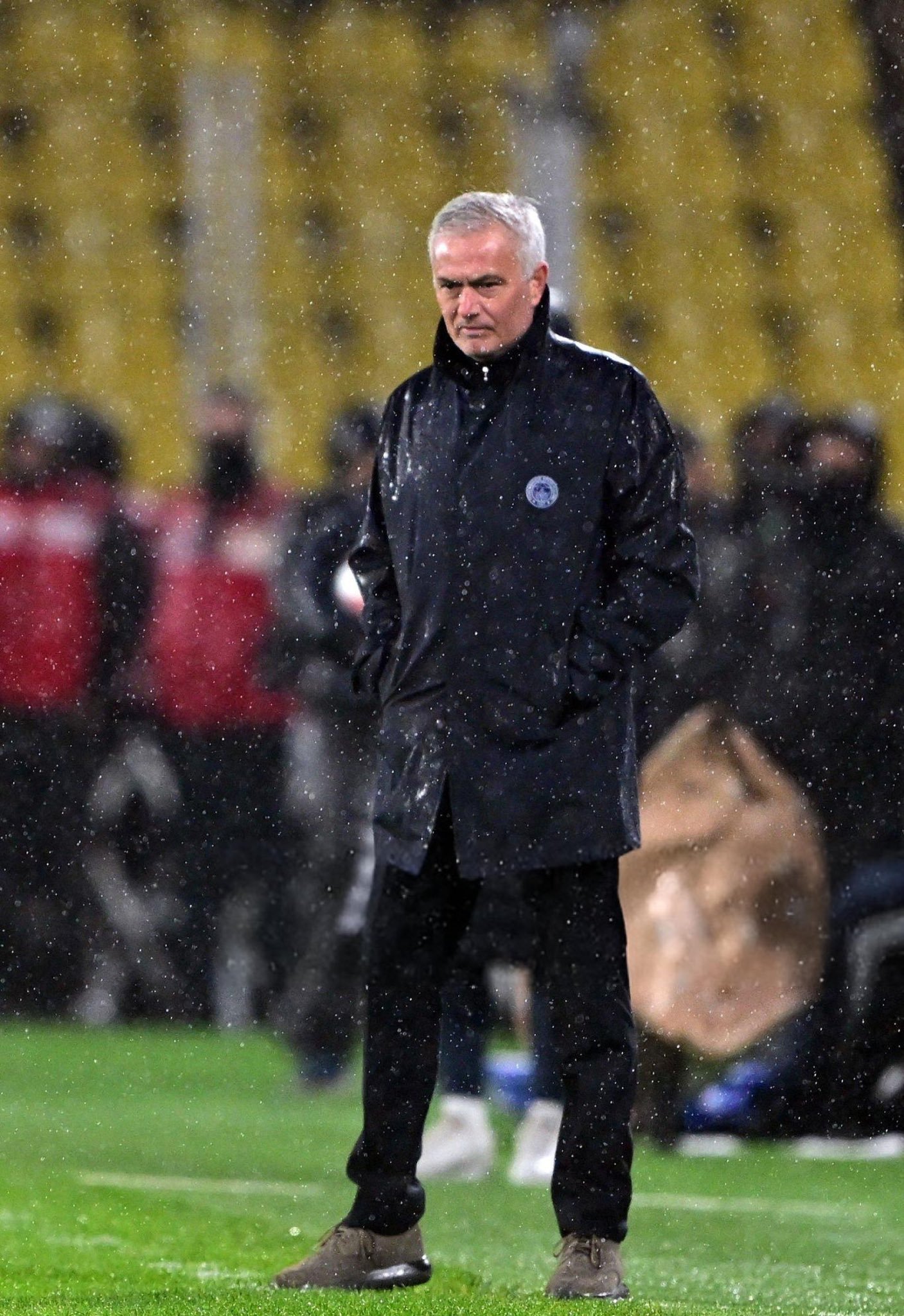 赛地聚焦——欧冠清晨热度飙升，阿斯顿维拉豪取连胜，引发热议，医务组通报恢复的简单介绍