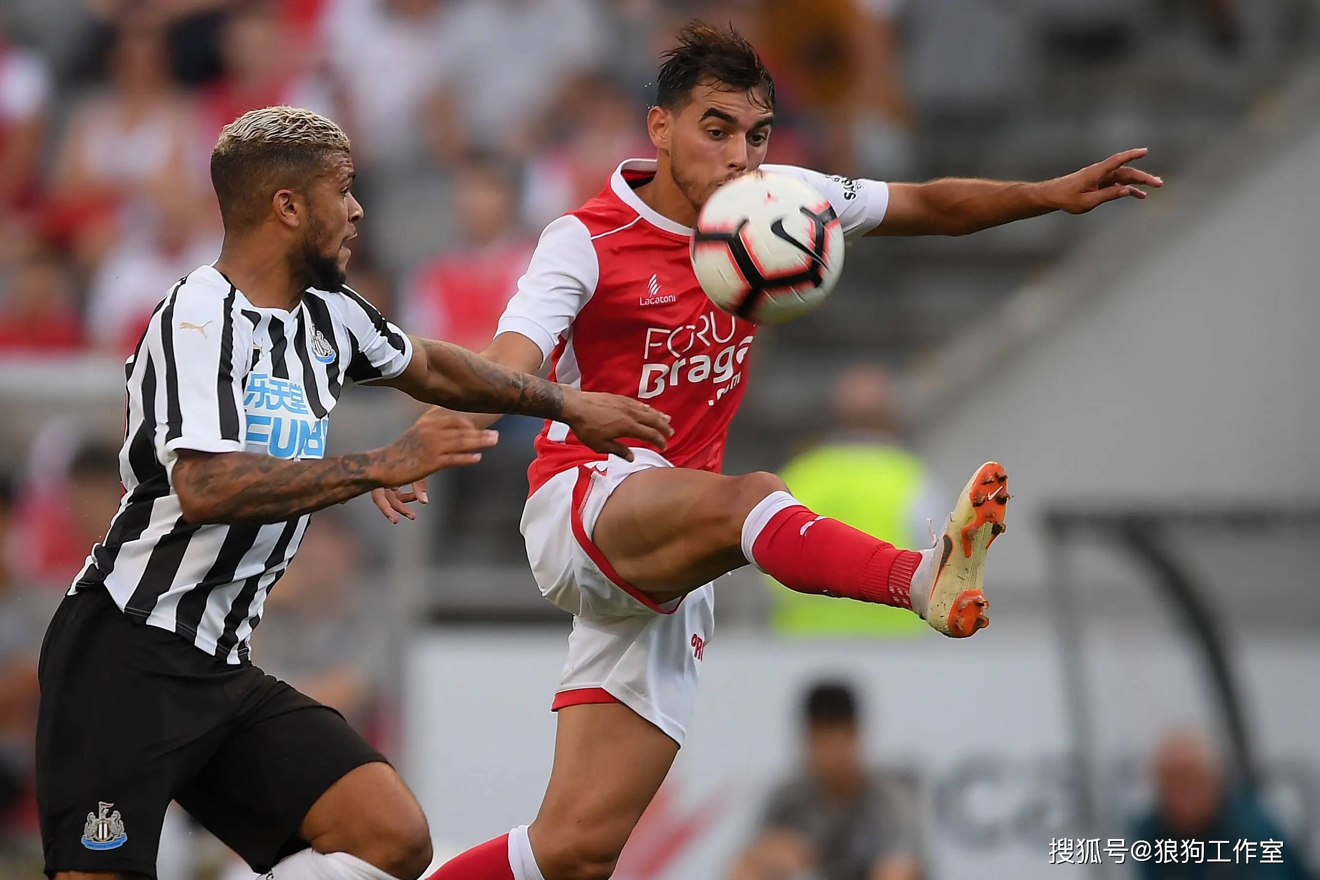 转折点！布莱顿外线爆发，欧联冲刺阶段攻防权衡，赛场秩序良好，资深球员宣示担当的简单介绍