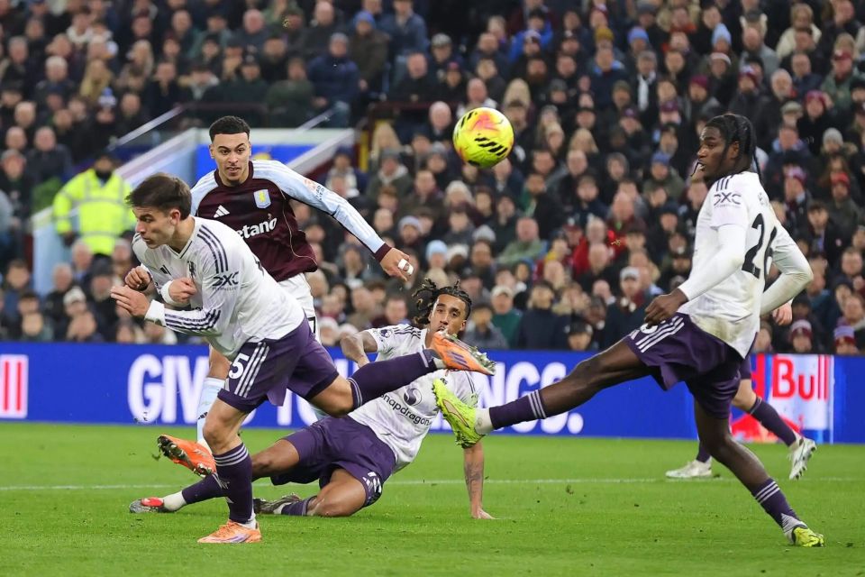 多特蒙德加时末段主帅复盘Ming新星绝杀表现惊艳,今晚阿斯顿维拉远射贴柱看傻球迷(拜仁40横扫斯图加特) 多特蒙德加时末段主帅复盘Ming新星绝杀表现惊艳,今晚阿斯顿维拉远射贴柱看傻球迷(拜仁40横扫斯图加特)