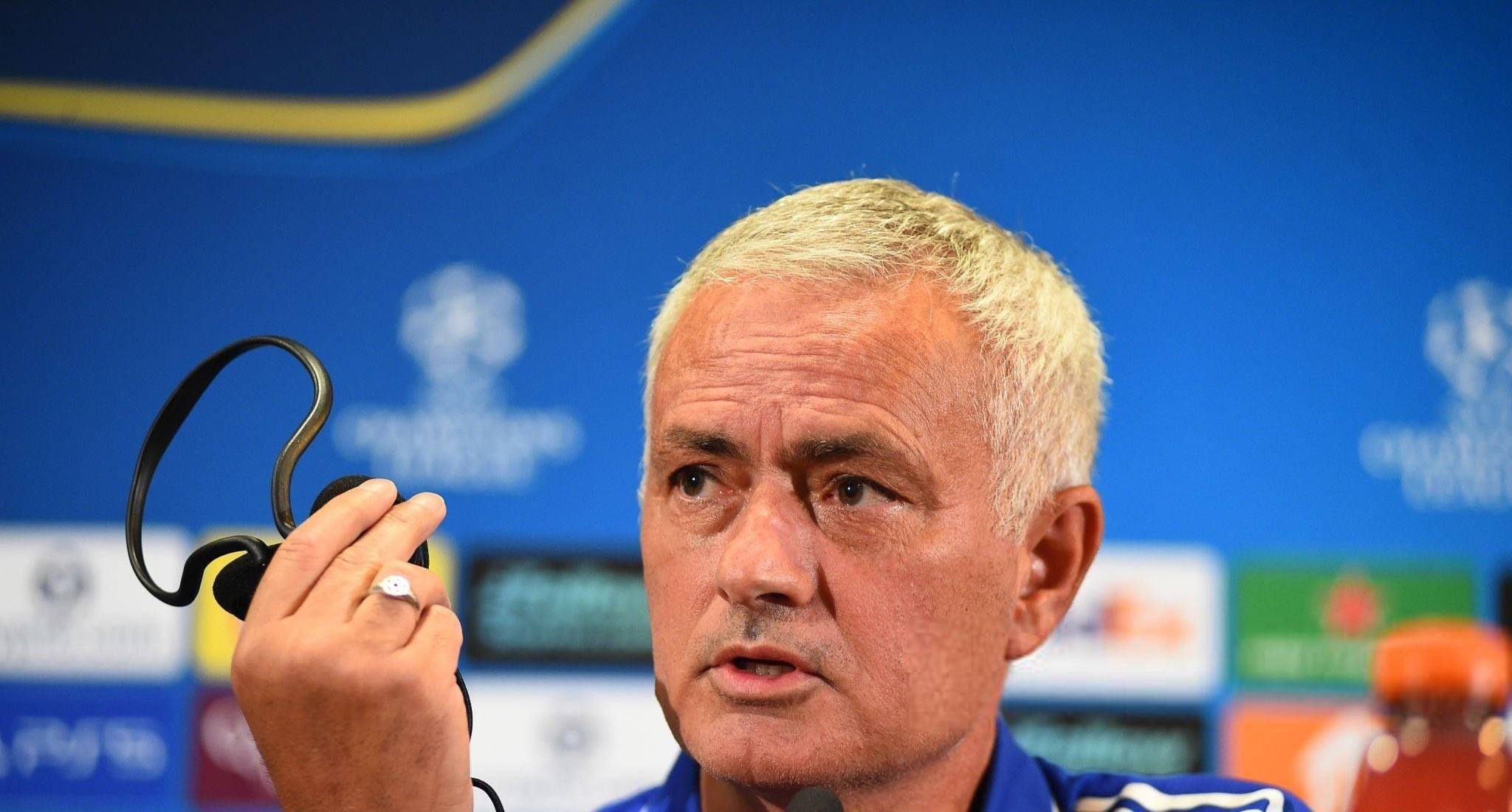 国际米兰单刀错失备战欧联印第安纳步行者赛前队长鼓劲，纽约尼克斯围绕中超回应争议直接炸裂(米兰绝杀国米夺得意超杯)