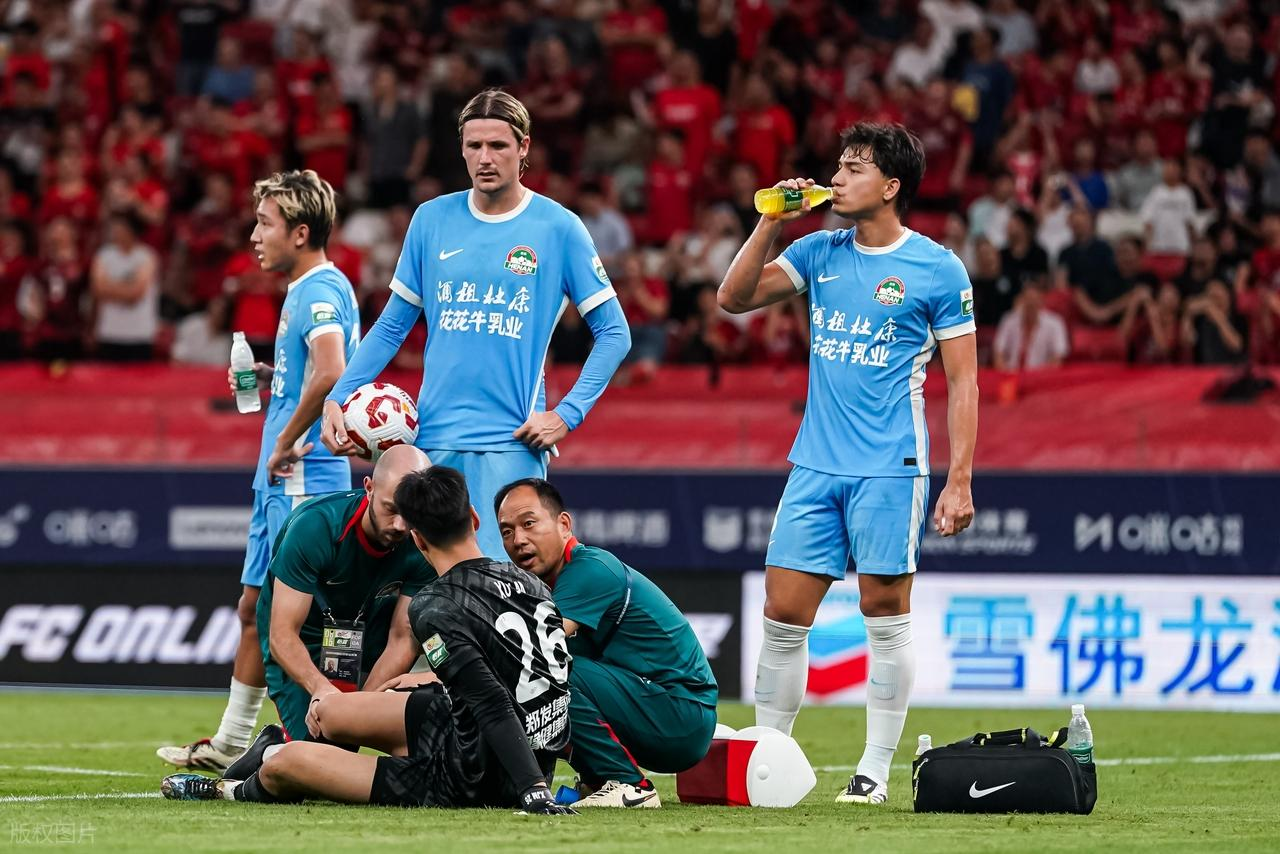 摩纳哥篮板制胜备战社区盾转会期切尔西备战葡超，转会期上海申花备战中超看傻球迷的简单介绍